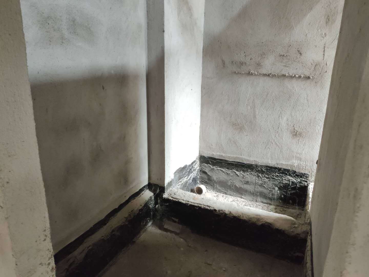 城东路安花园八中旁边 房价格4字头复式楼可按揭