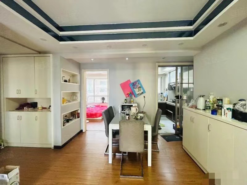 98？直降10万！和合国际城，精装两房，业主诚心出售，中间楼层