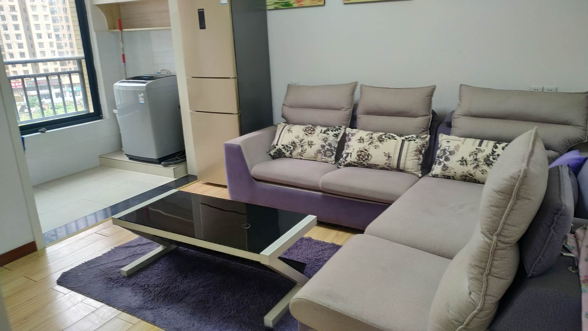 和合国际，温馨二室，环境比较大的小区，全屋带供暖，基本没住，看房方便