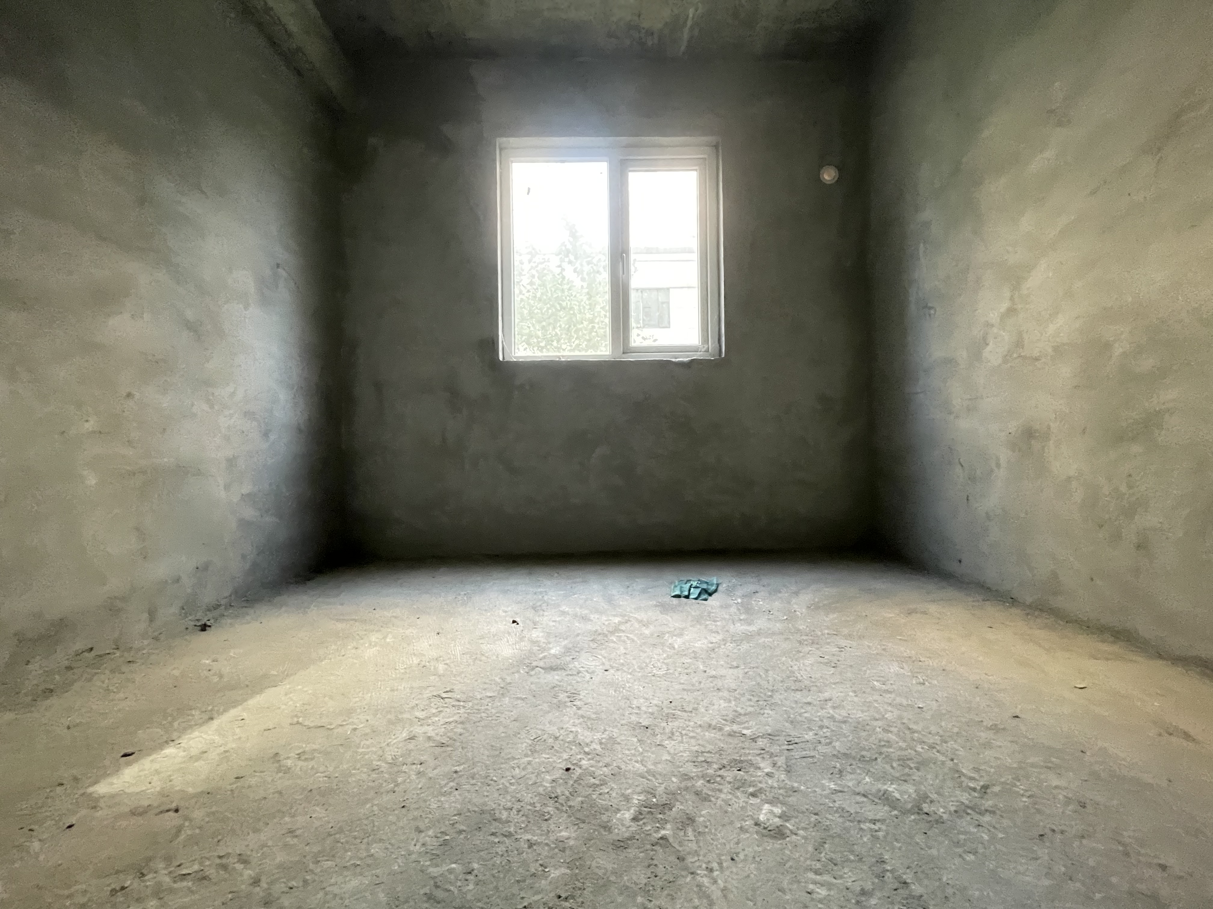 满庭春.配套成熟.楼层好.停电了也不怕.出行方便.看房方便.