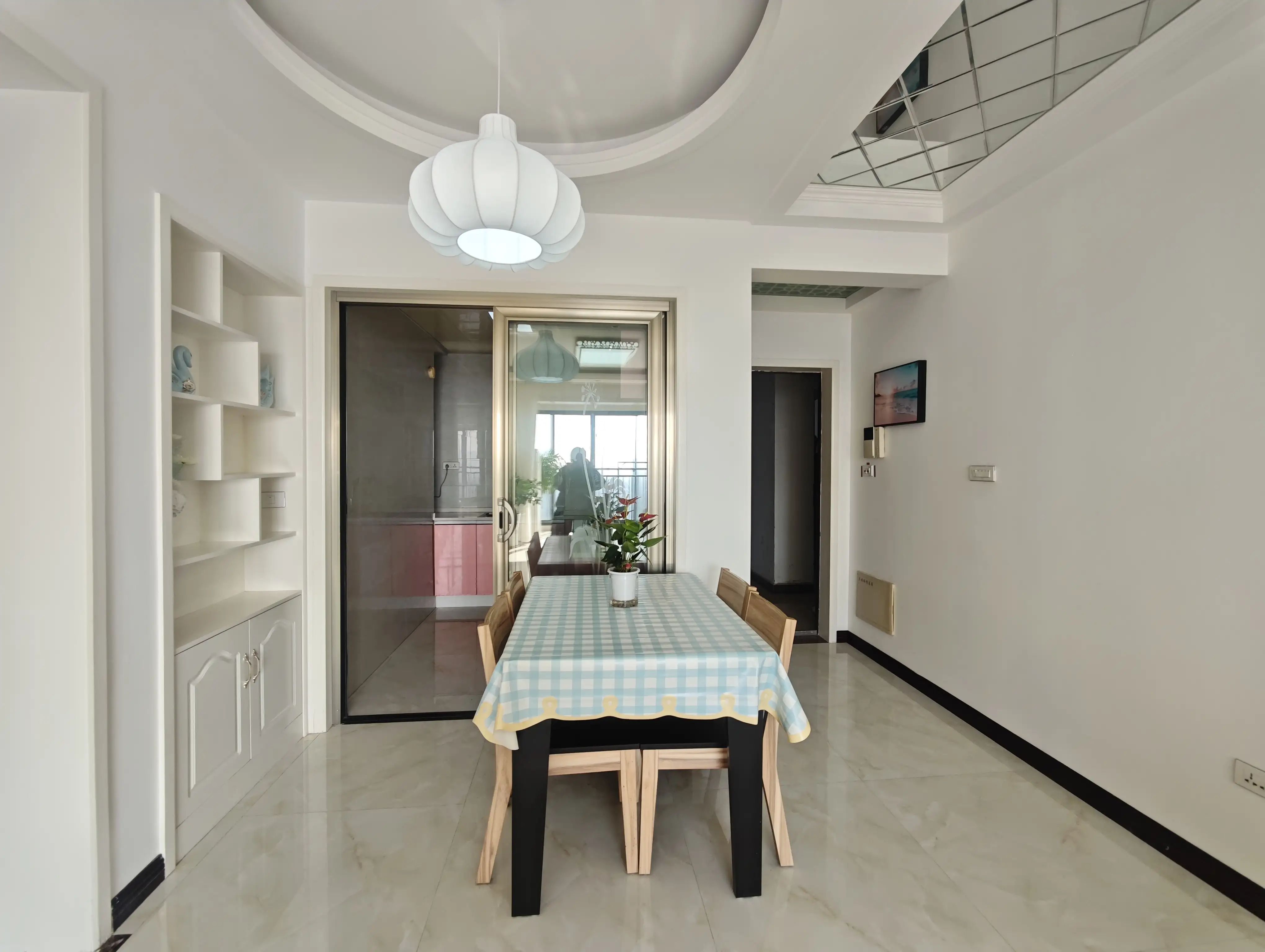 捡漏，一中对面，上苑一品，精装三房，单价4千多性价比高的房子，证满二