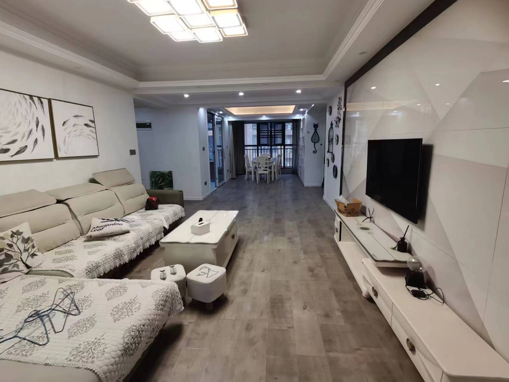 沔阳公馆 精装复式楼 买一送一.证件满二.看房方便 出行方便  业主诚意卖