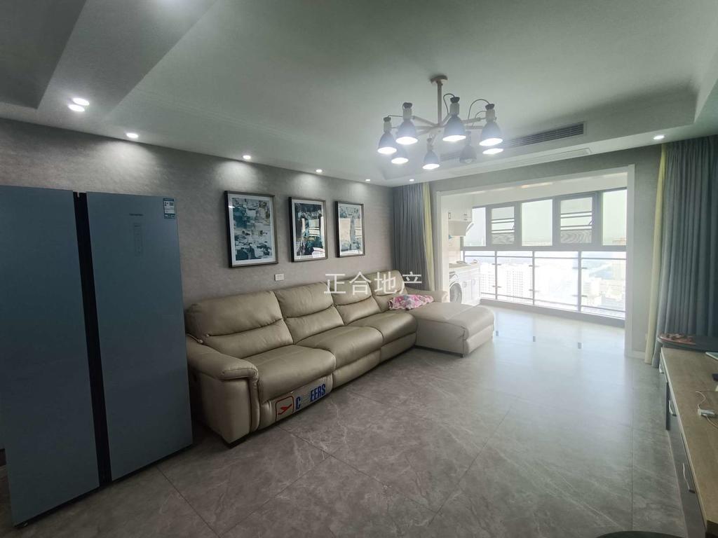 降价了，降价了，亏本出，城南，福星城，精装三房，,单价4900，全屋中央空调，满2