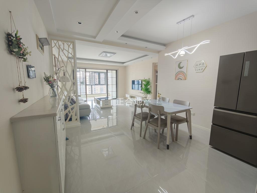 捡漏，城南，福星城，精装三房， 电梯好楼层17楼， 单价4860 ，证满二 ，