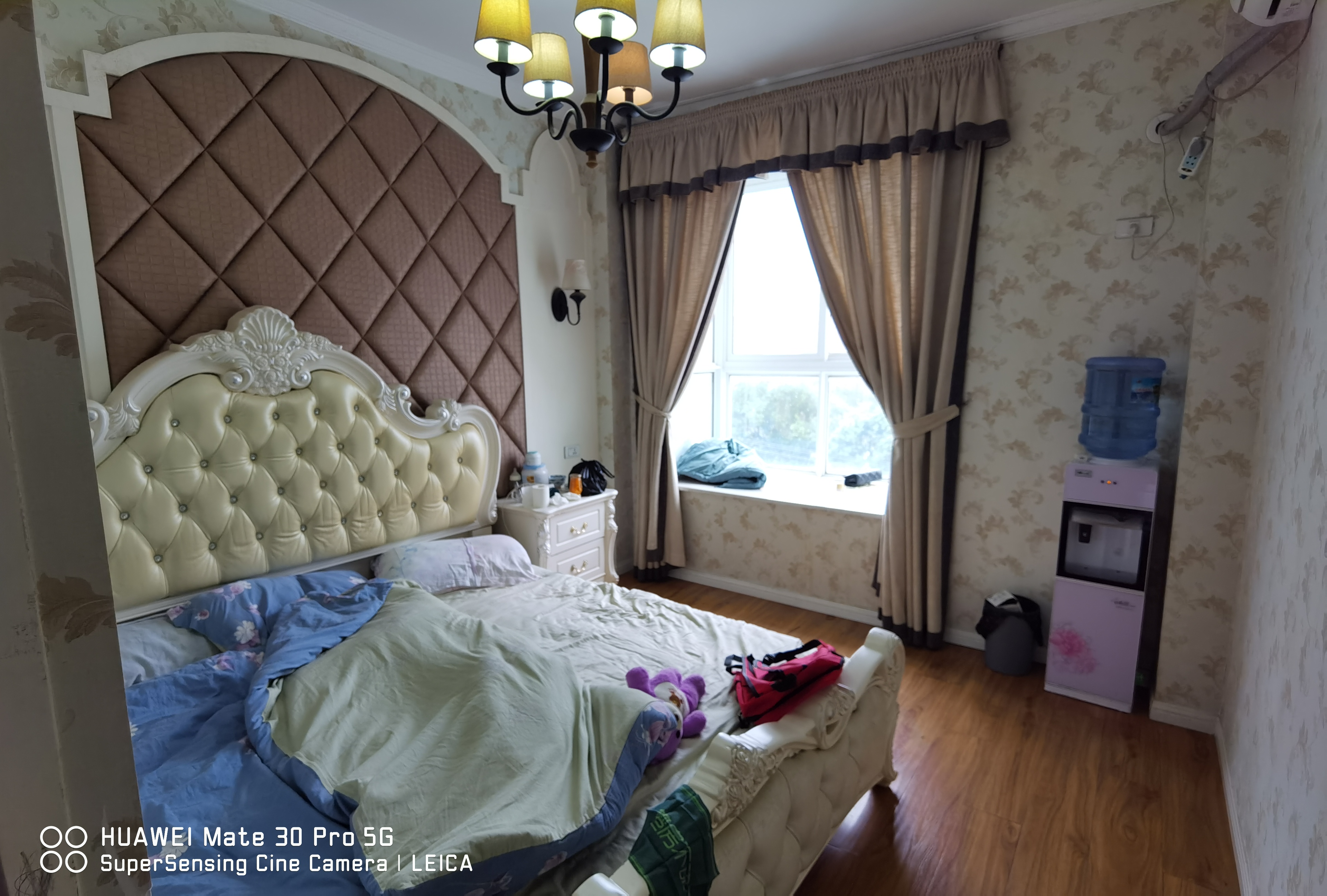 城东金碧苑精装三房旁边有晓学出行方便好停车