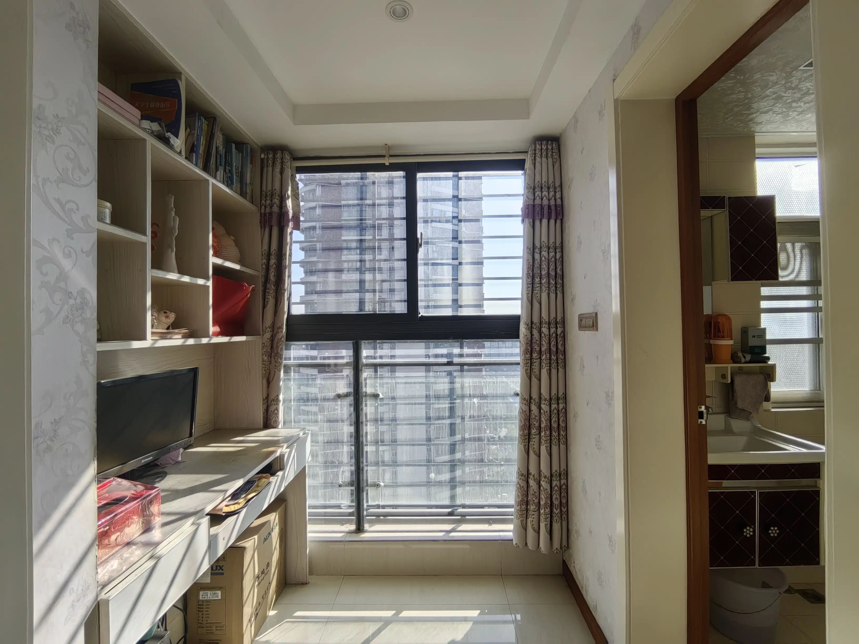 捡漏，武商附近，福星城，电梯好楼层，精装三房，南北通透，直接拎包入住，满五