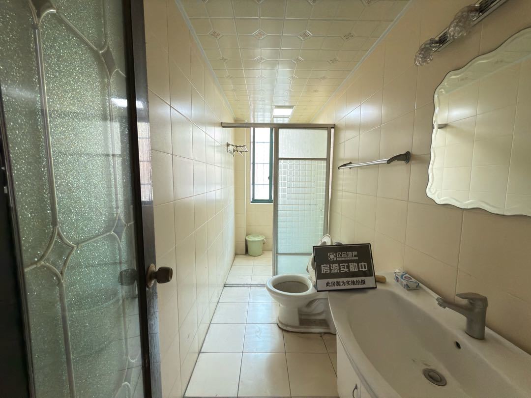 诚心出售，城南，青青家园，步梯四楼，精装两房，