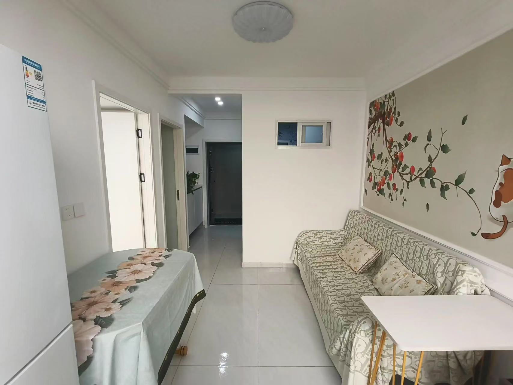 捡漏，商城旁，精装两室一厅，中间好楼层，诚心出售