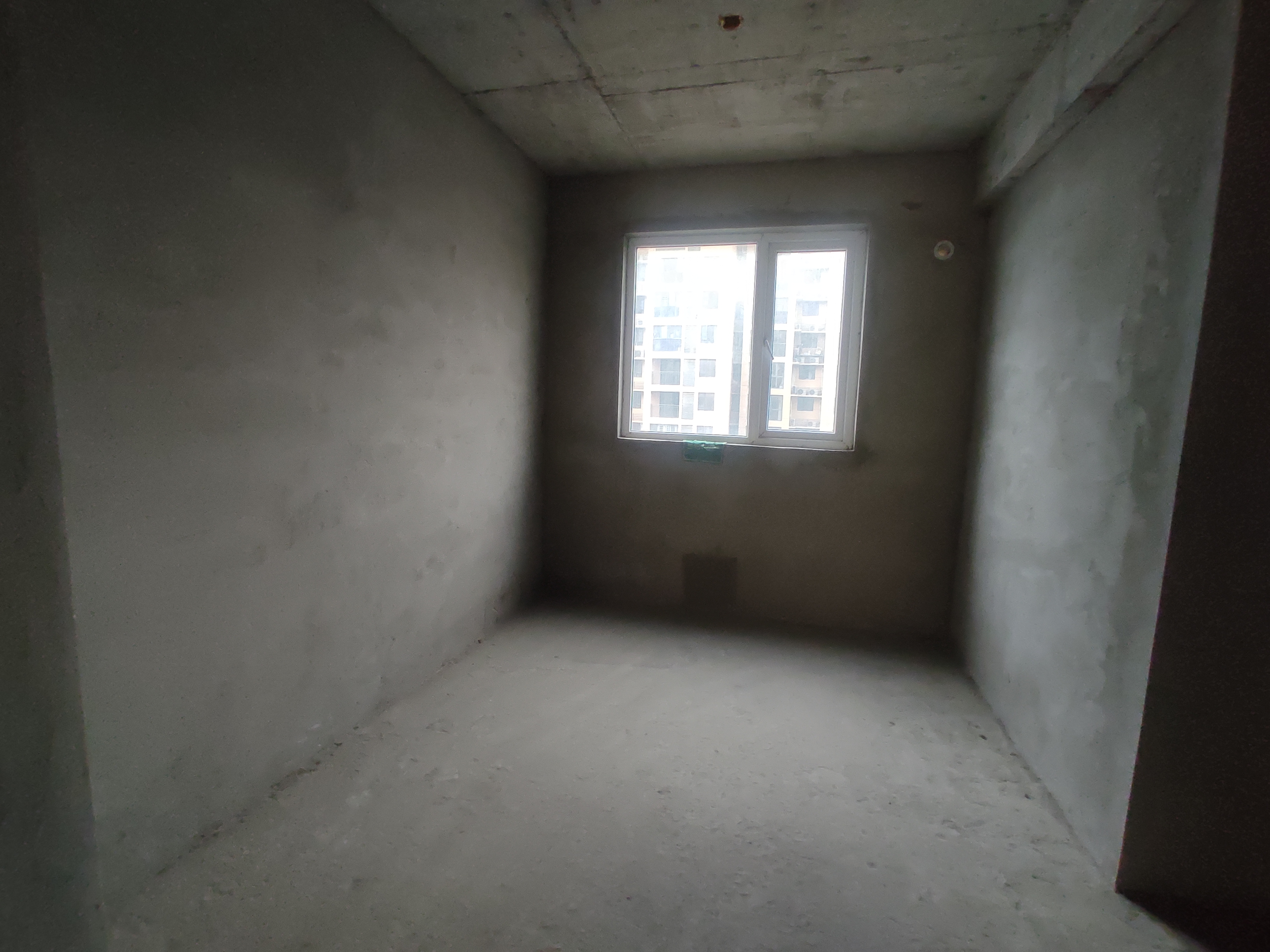 满庭春毛坯大四房送入户花园相当于五房南北通透中间楼层证件满二看房方便