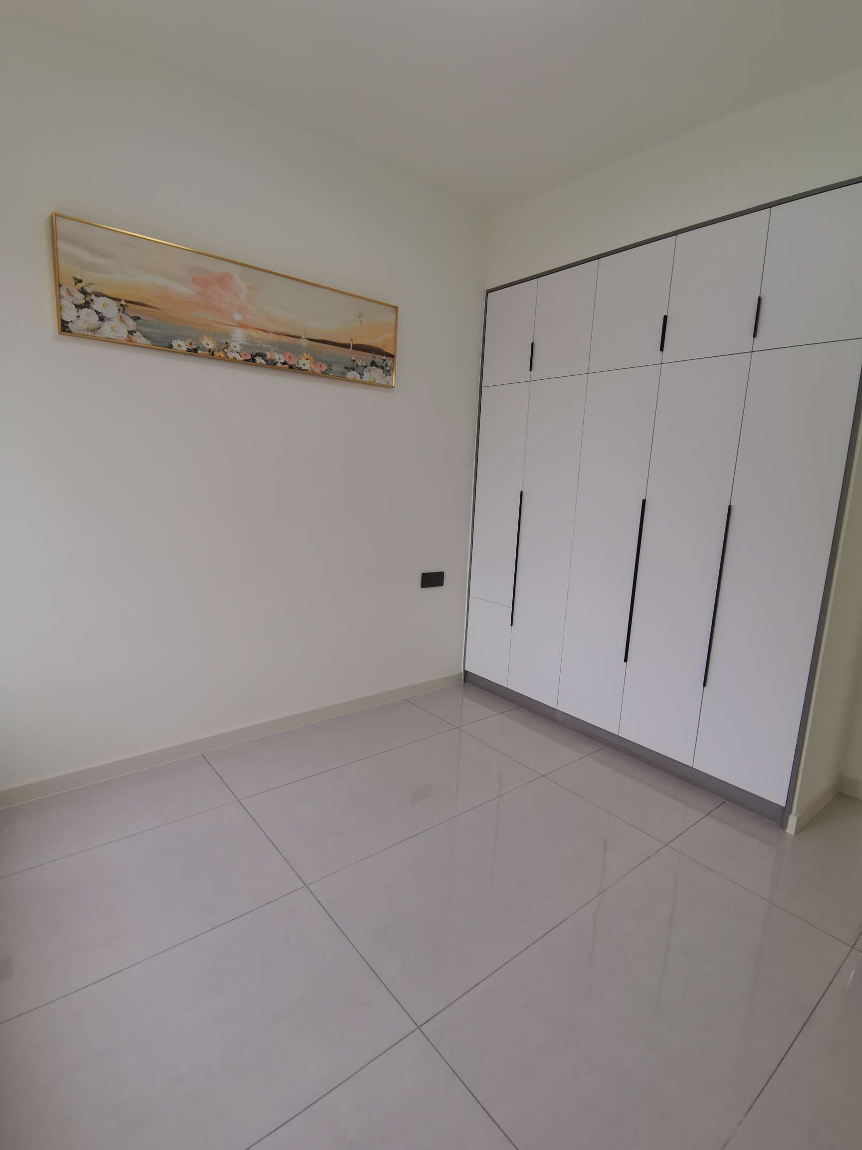 全新装修拎包入住紫润尚城