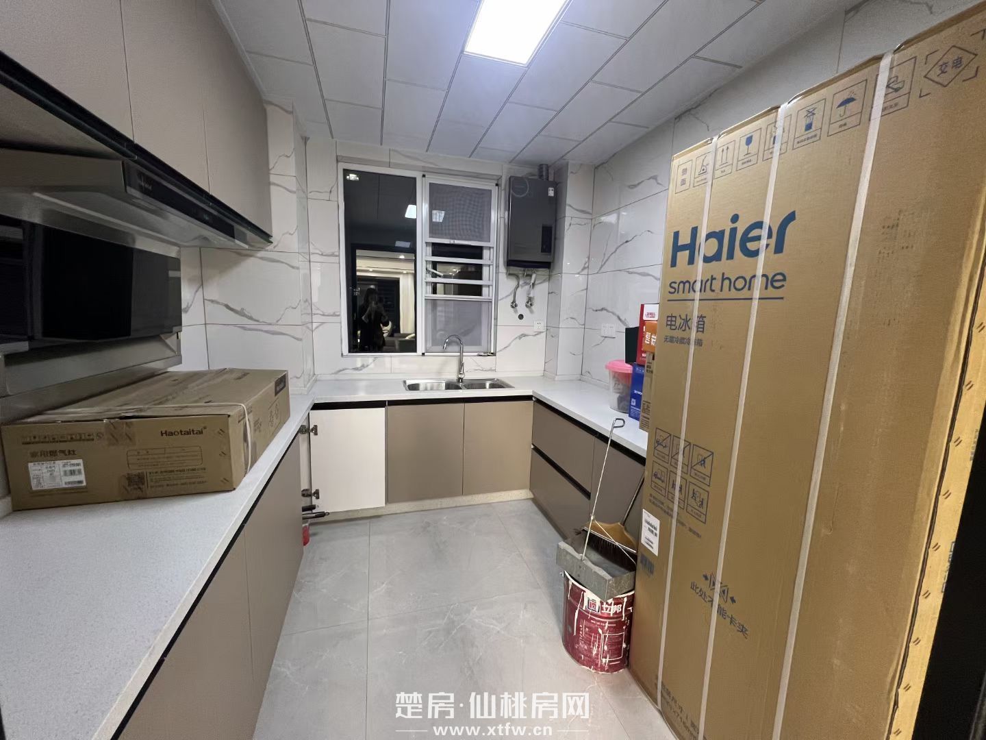 新三中旁九十墩电梯大三房出租！