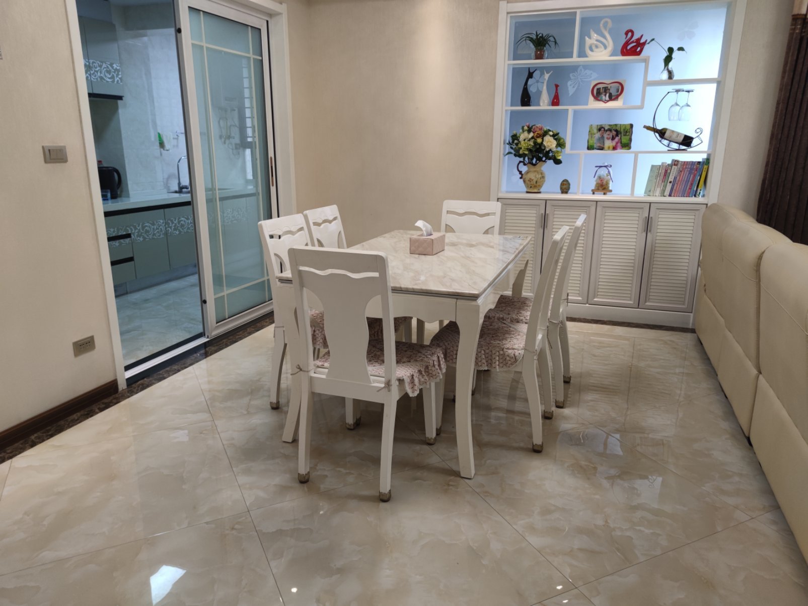 福星城精装大三房，122平，91万，新证