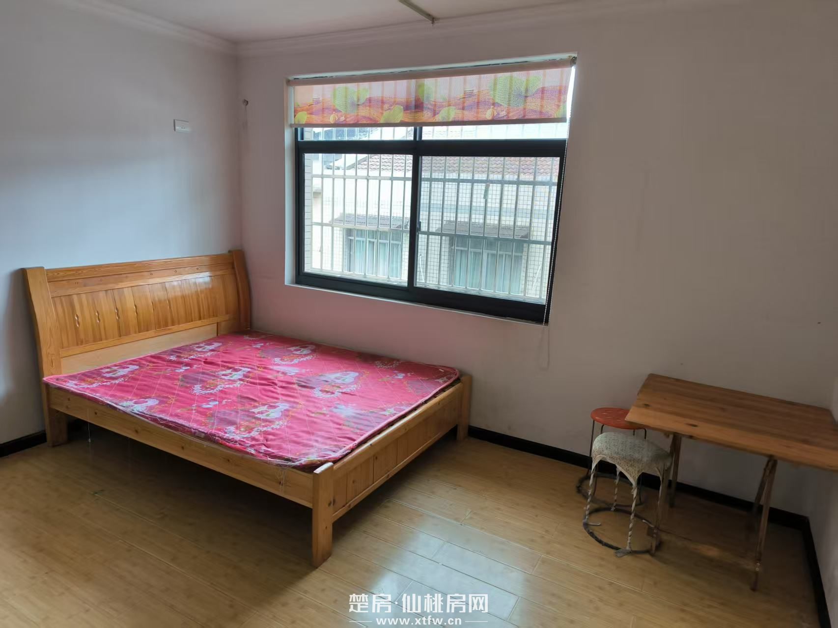 原仙桃中学附近，商场、菜场极其便利