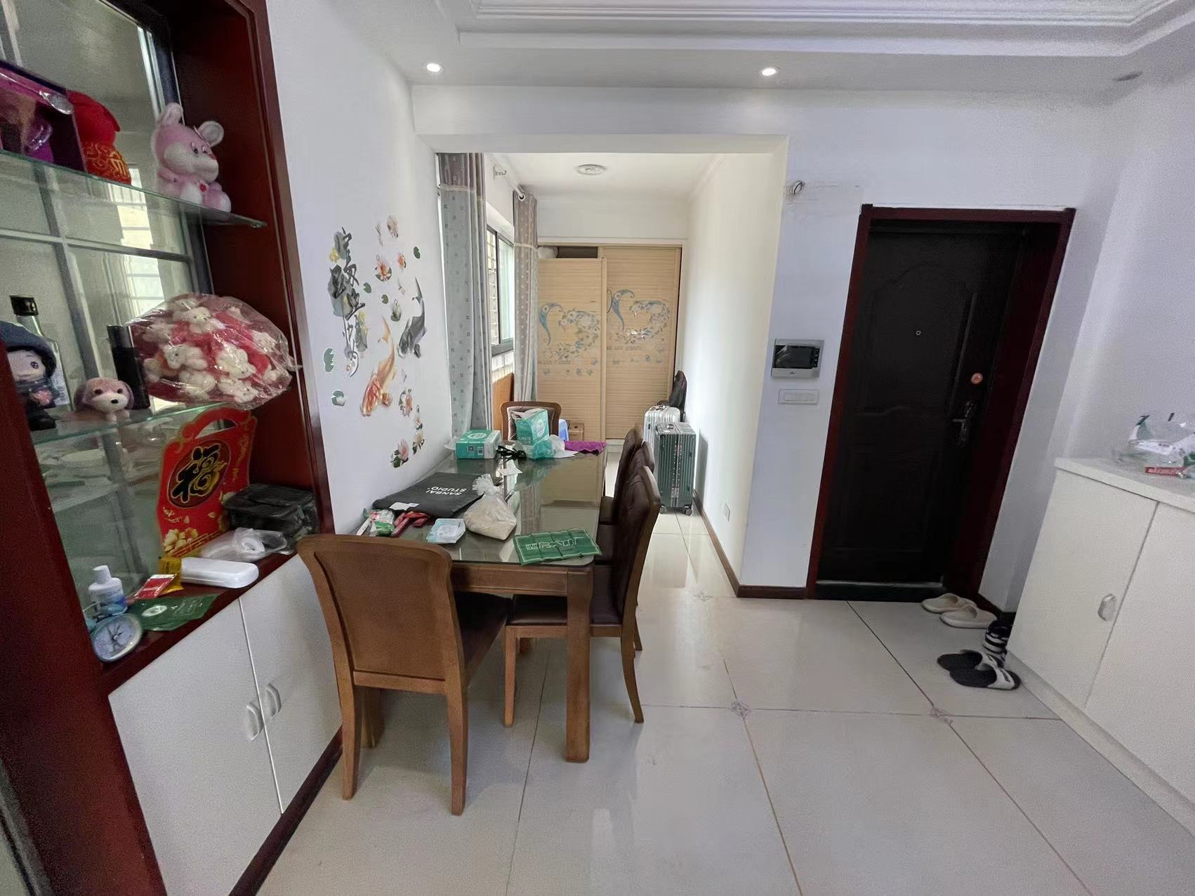 新壹仲正对面，翰林公馆，精装三房，中间楼层，户型方正，房东急售