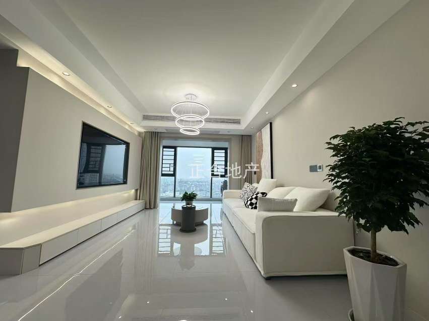 降价了，城南，御湖世家，全新精装三房，电梯好楼层、品牌家具家电齐全，证件满二