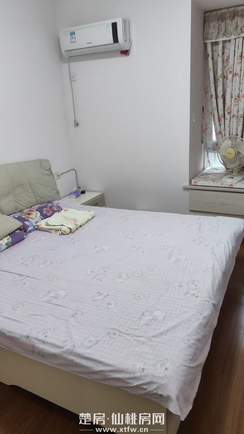 翰林公馆小区2室1厅1厨1卫，楼层、朝向好，家电齐全。