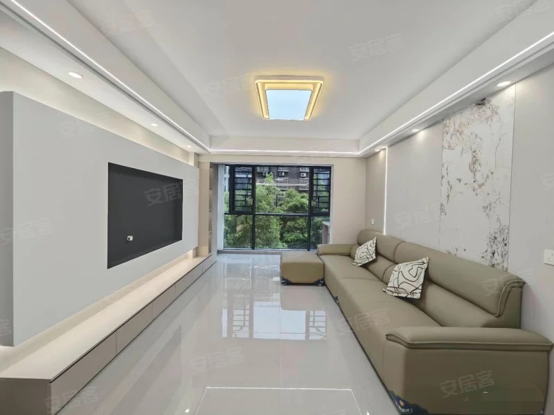 城南，城市丽景，精装3房 ，单价不到5500，双阳台，边户，小高层 满二