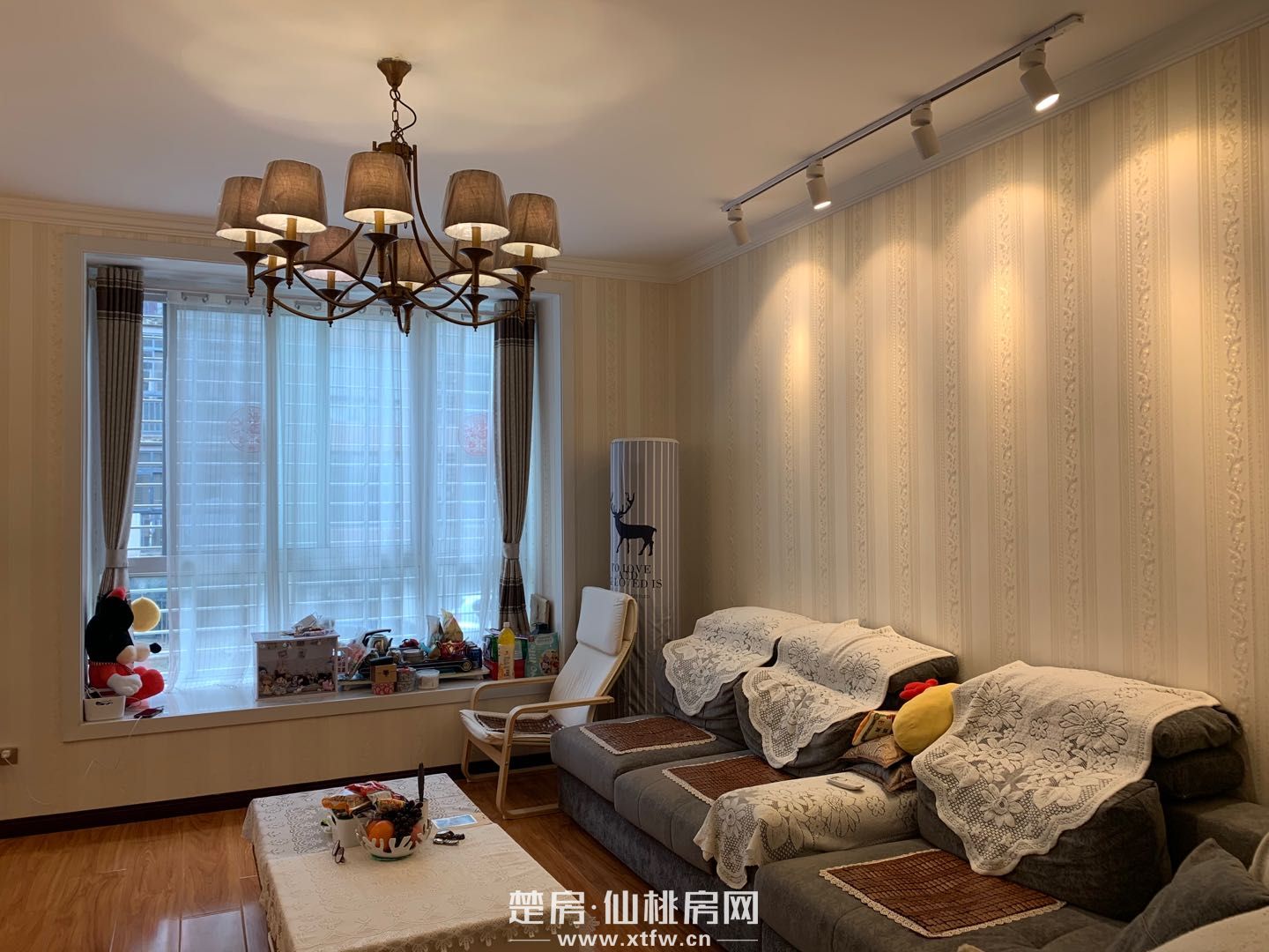 世纪雅园，读仙桃 ，周边配套完善，新装修的房子，室内空间大，中介勿扰。