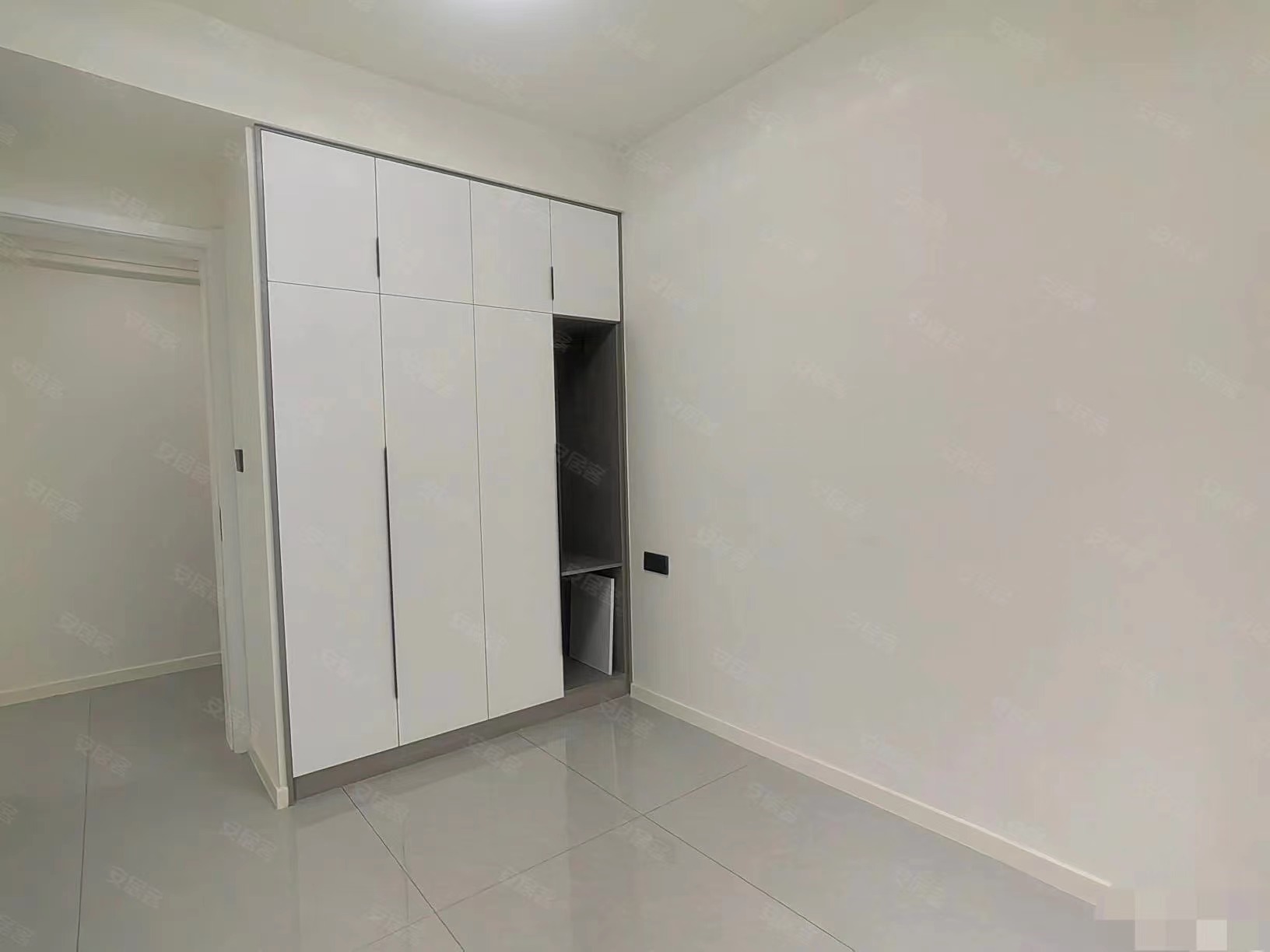 房东诚心出售，城西品质楼盘，精装大三房，南北通透