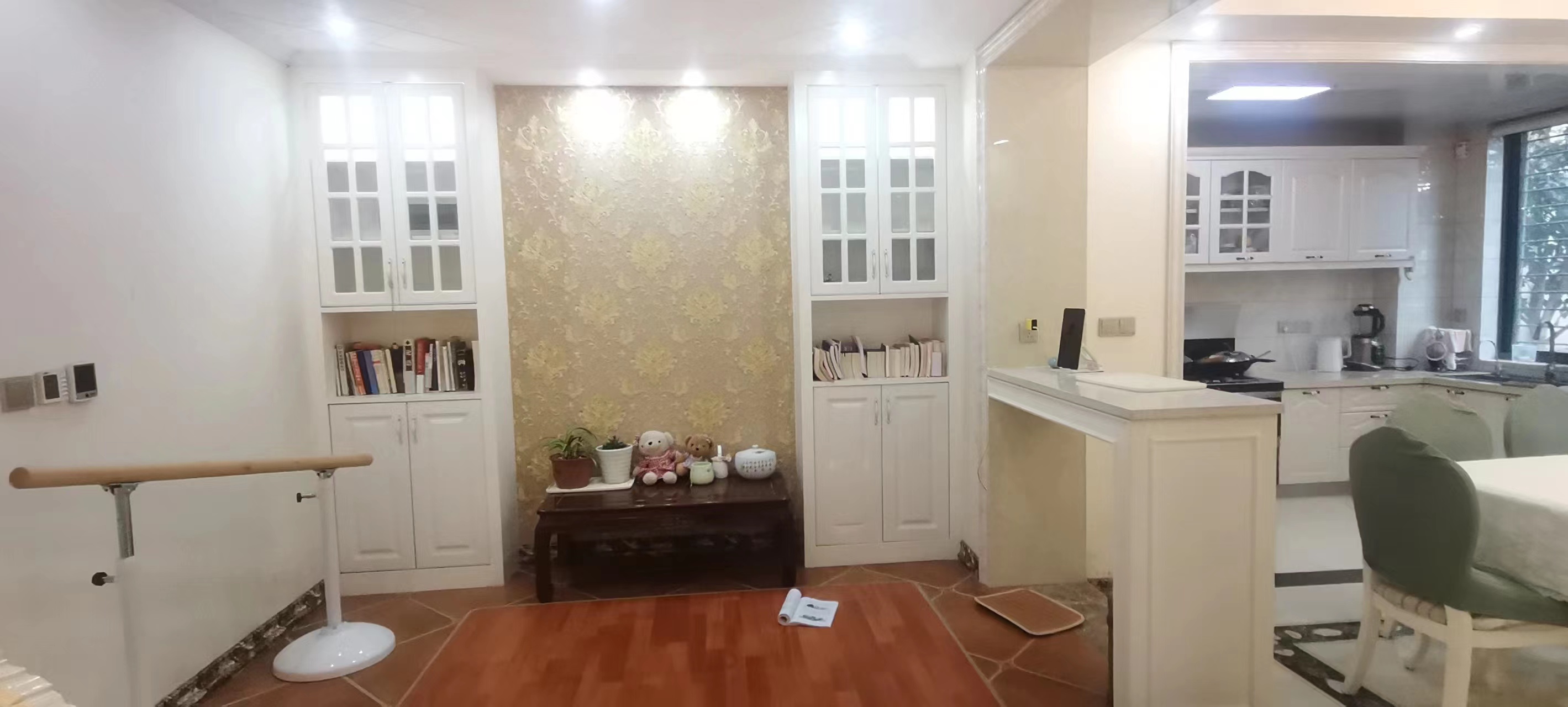 上林仙苑.精装三房.带200平的院子可以种花种菜.看房方便