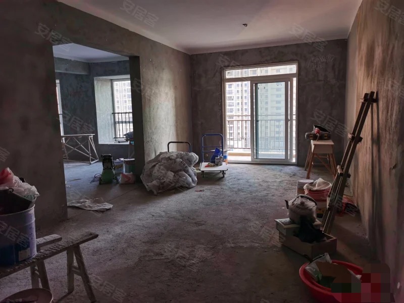 捡漏，城南， 森林国际城湖景房， 靠公园，单价4200左右 ，户型好 ，楼层好