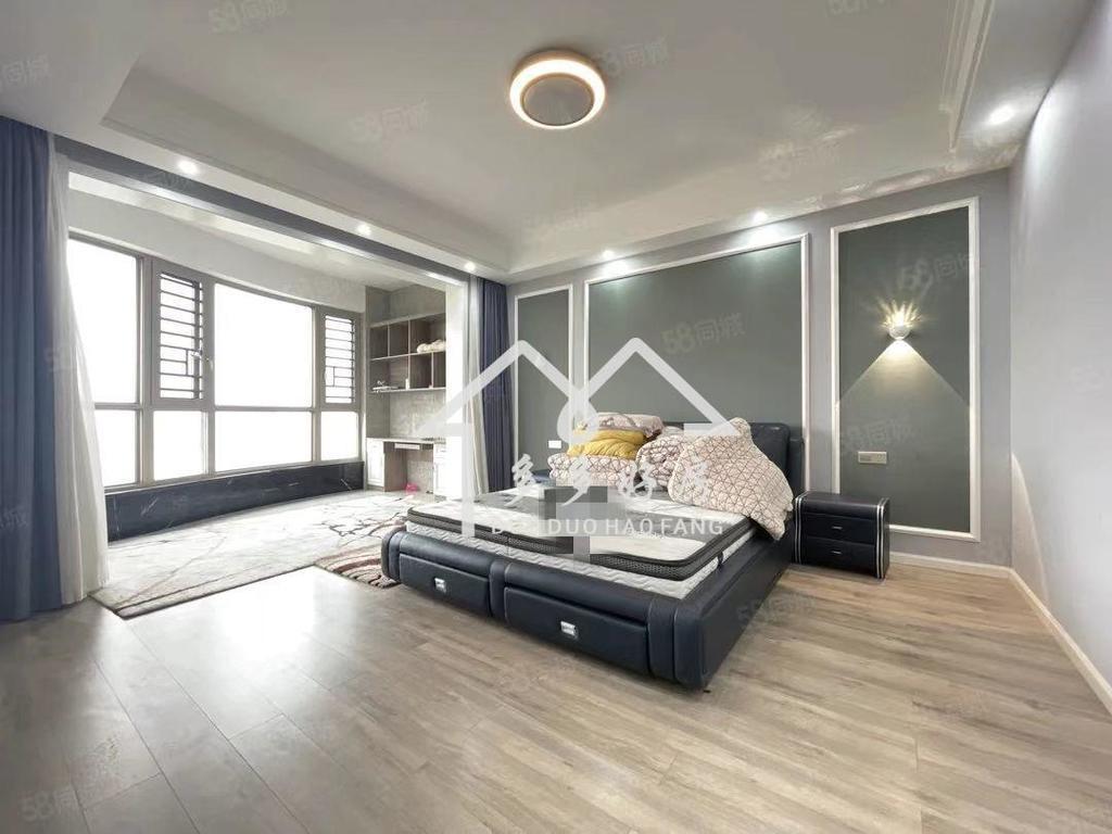 沔街品质小区，御台公馆hao装大平层，电梯入户，老板外地置业，带车位诚心出售