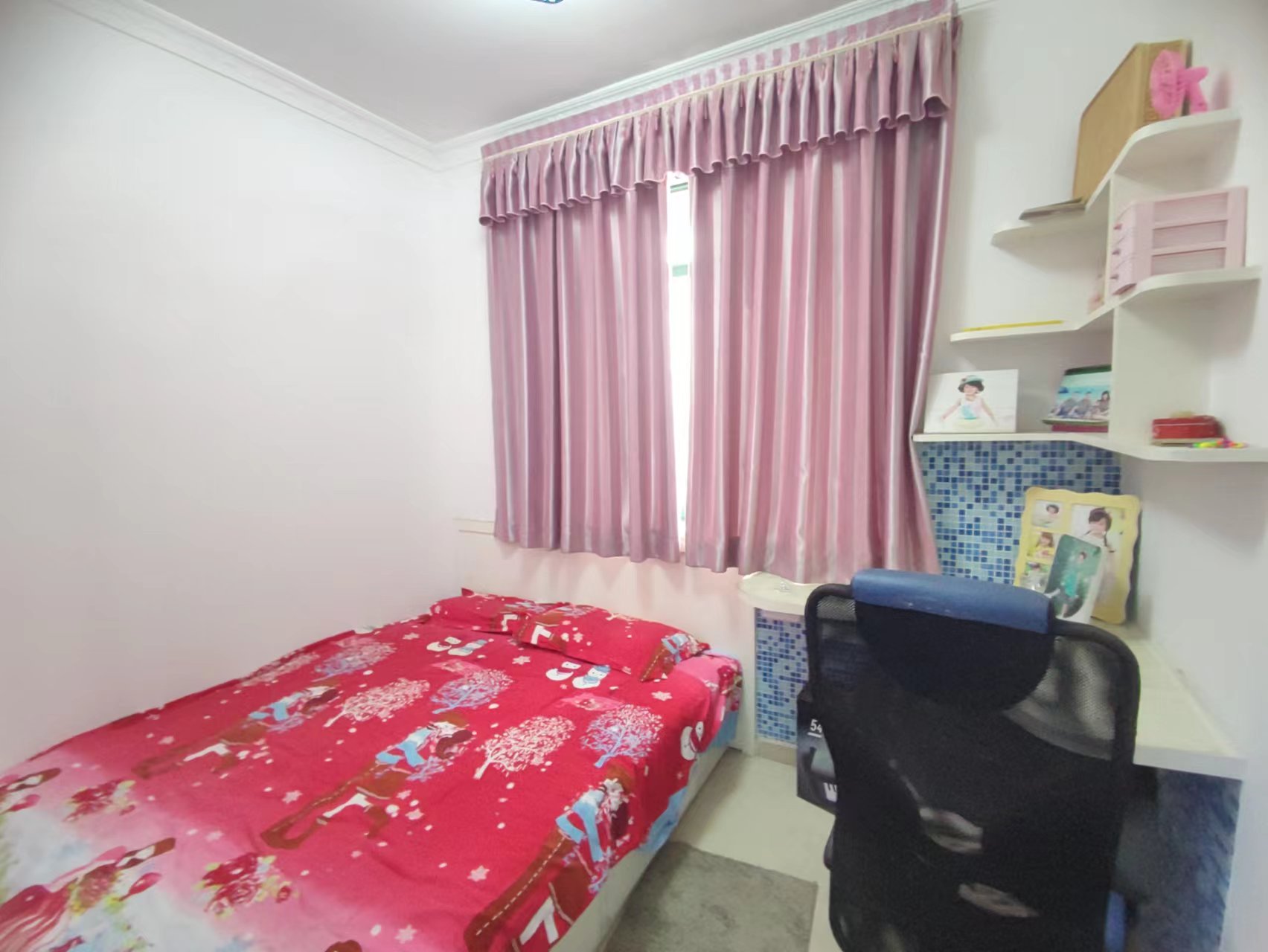 老二中黄荆雅苑电梯好楼层精装修3房2厅2位看房有钥匙