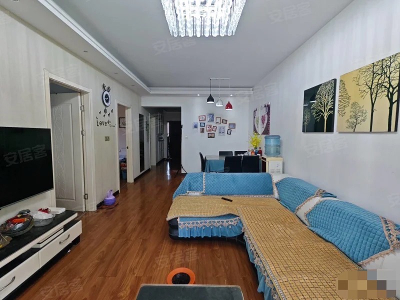 快来捡漏，一中附近，和合国际城，精装三房，电梯中间楼层，老证