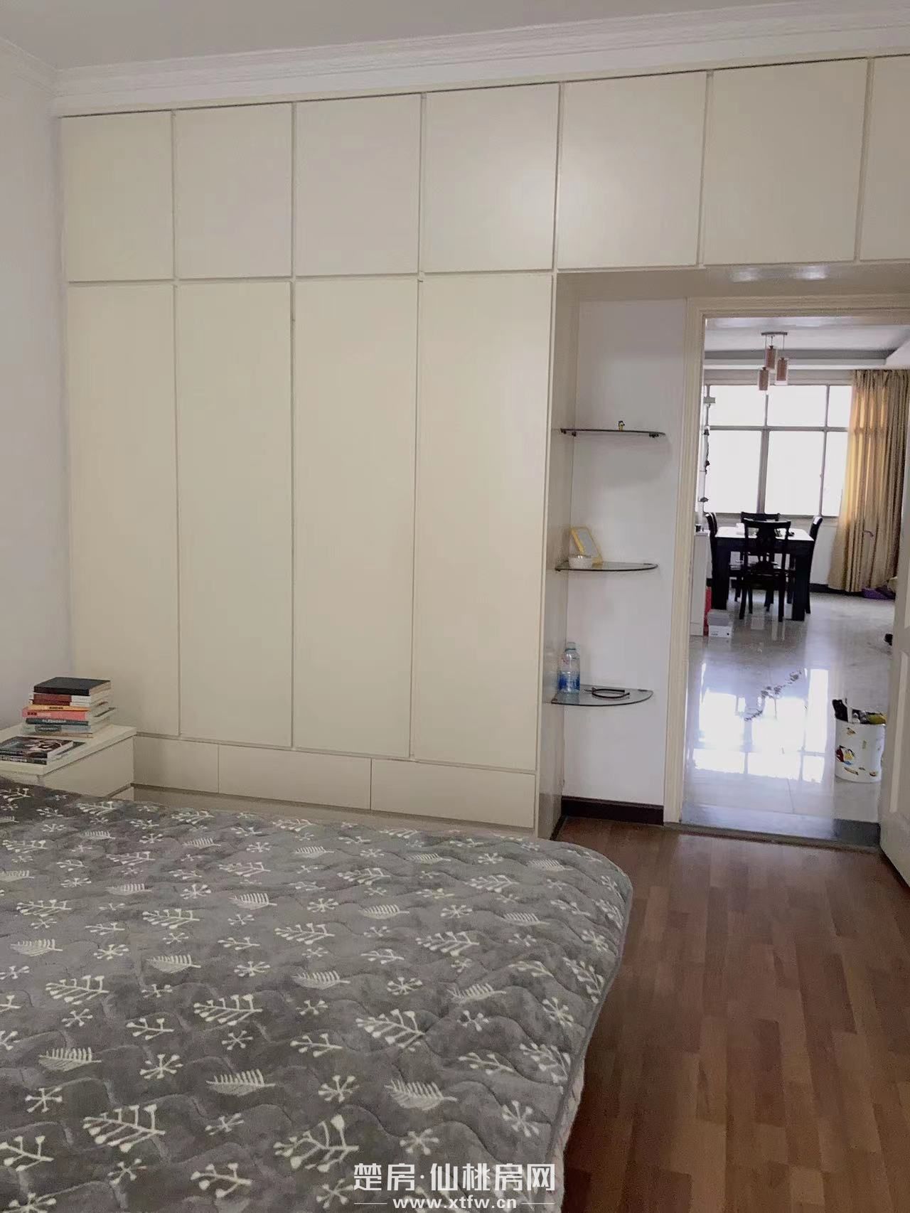 笆篓湾汉江，仙桃二中临近武商精装三室两厅拎包入住