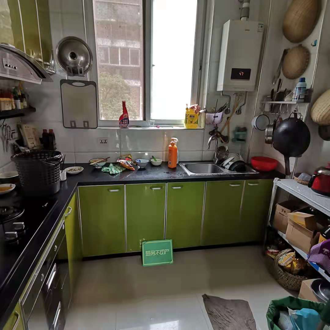 香岸华府两房2楼爬楼不累man5诚意出售！