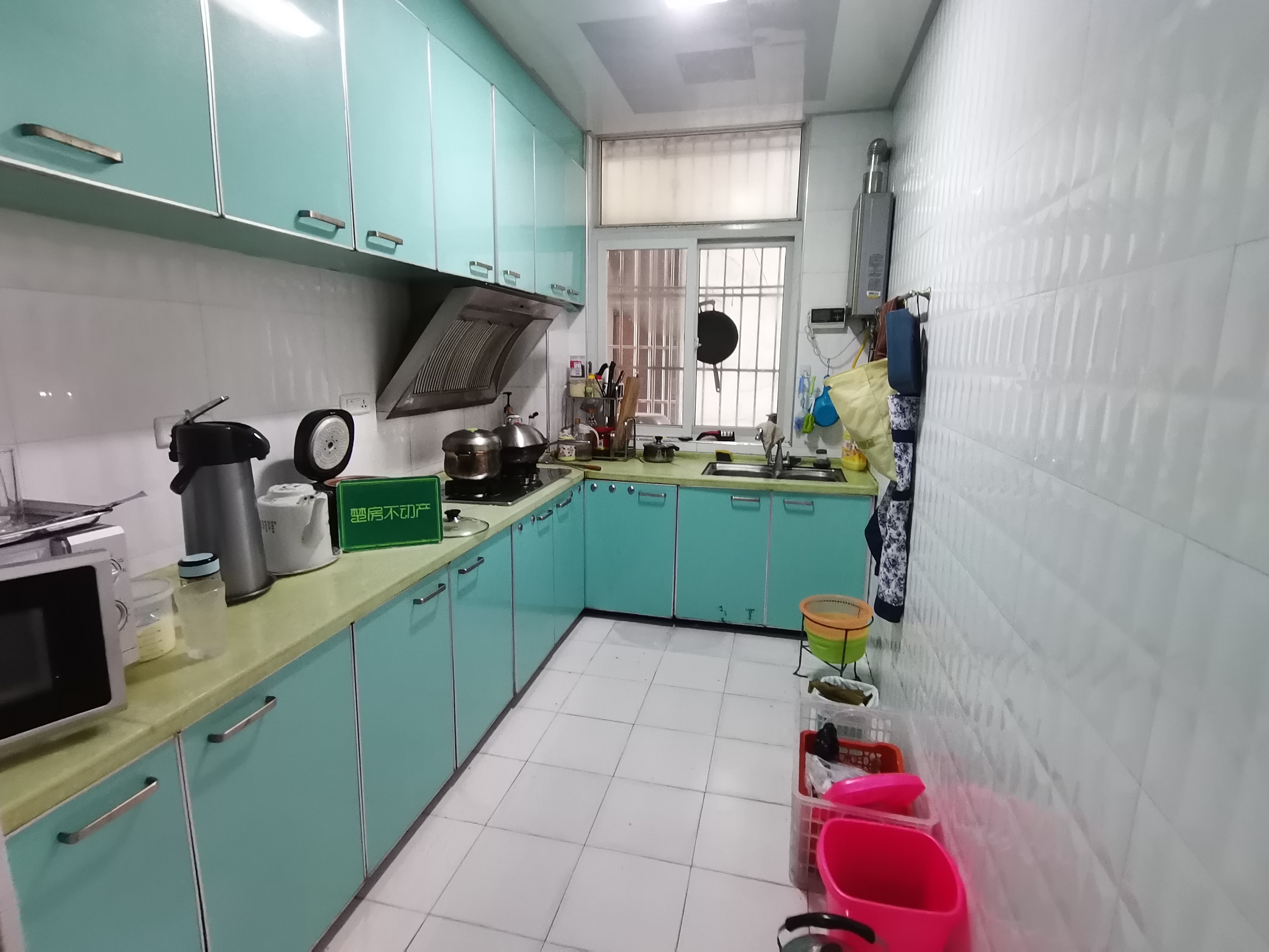 文华苑一中对面精装三房中间楼层户型方正房东诚意出售