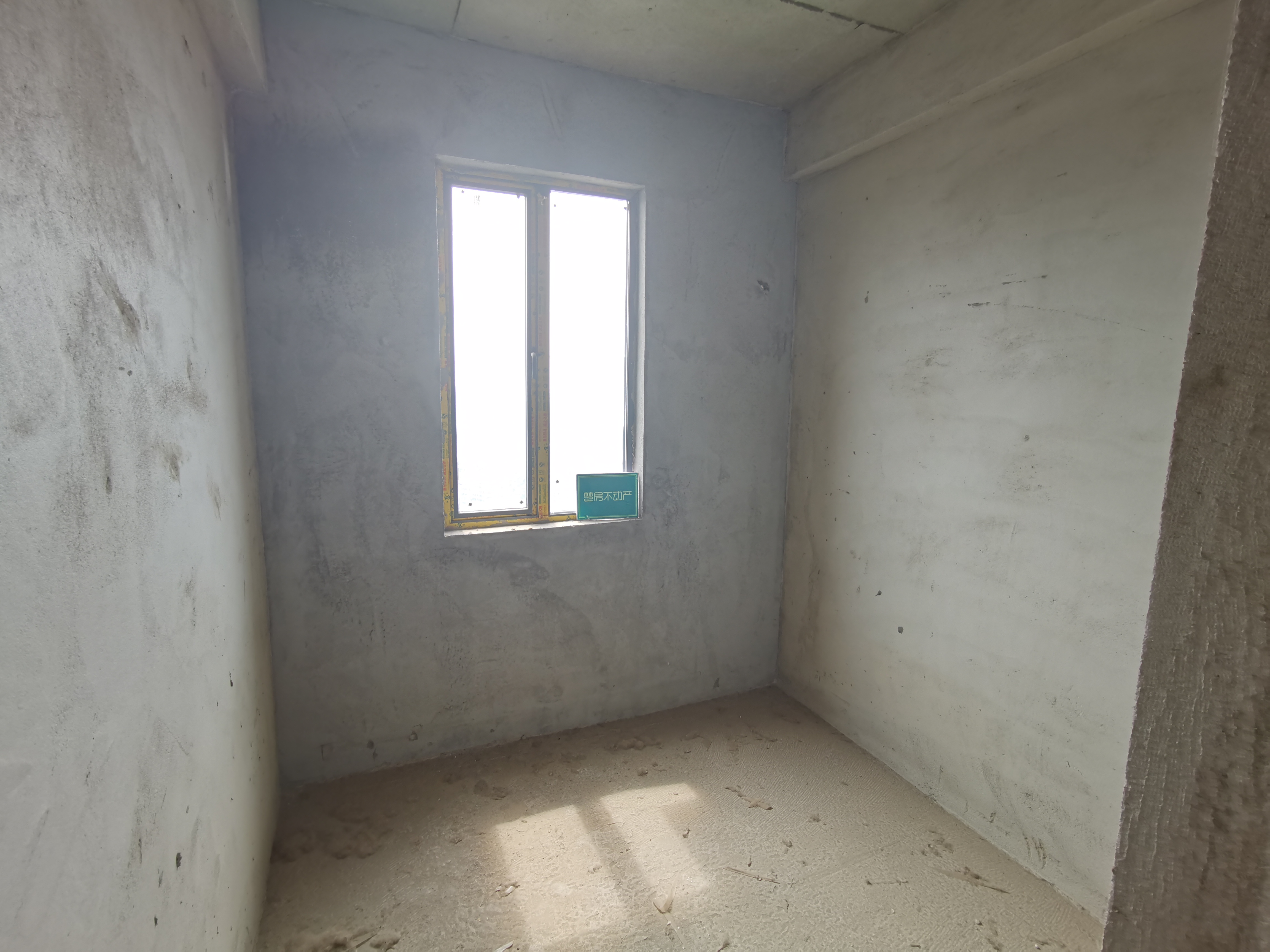 财源盛景毛坯大三房，视野 ，看房方便业主诚心卖