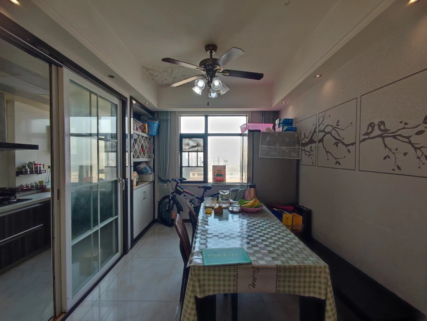 新城一号三期精装修中间楼层满5税费少看法方便