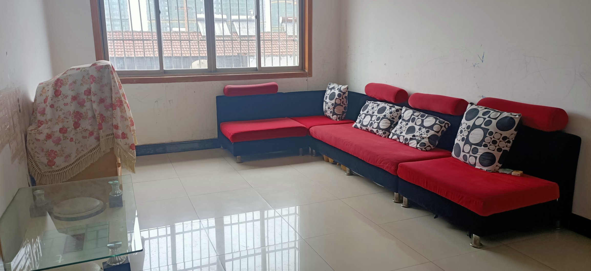 春江花苑110平三室两厅两卫采光通风好小区环境好院子好停车