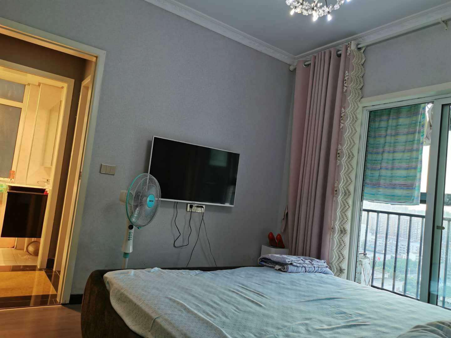 阳光田园国际81平复试精装修2房2卫