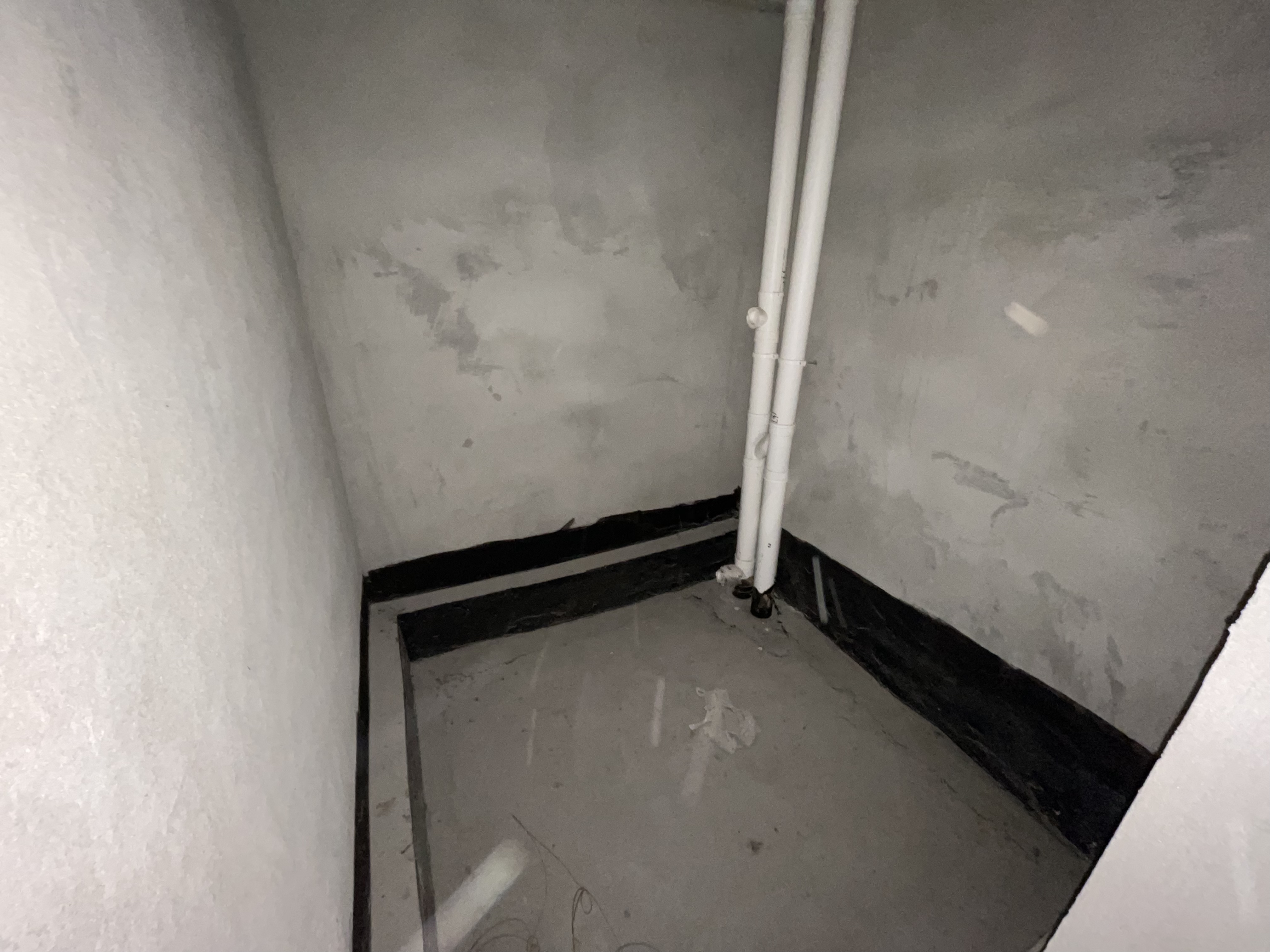 光明华府商城附近毛坯三房电梯好楼层看房有钥匙