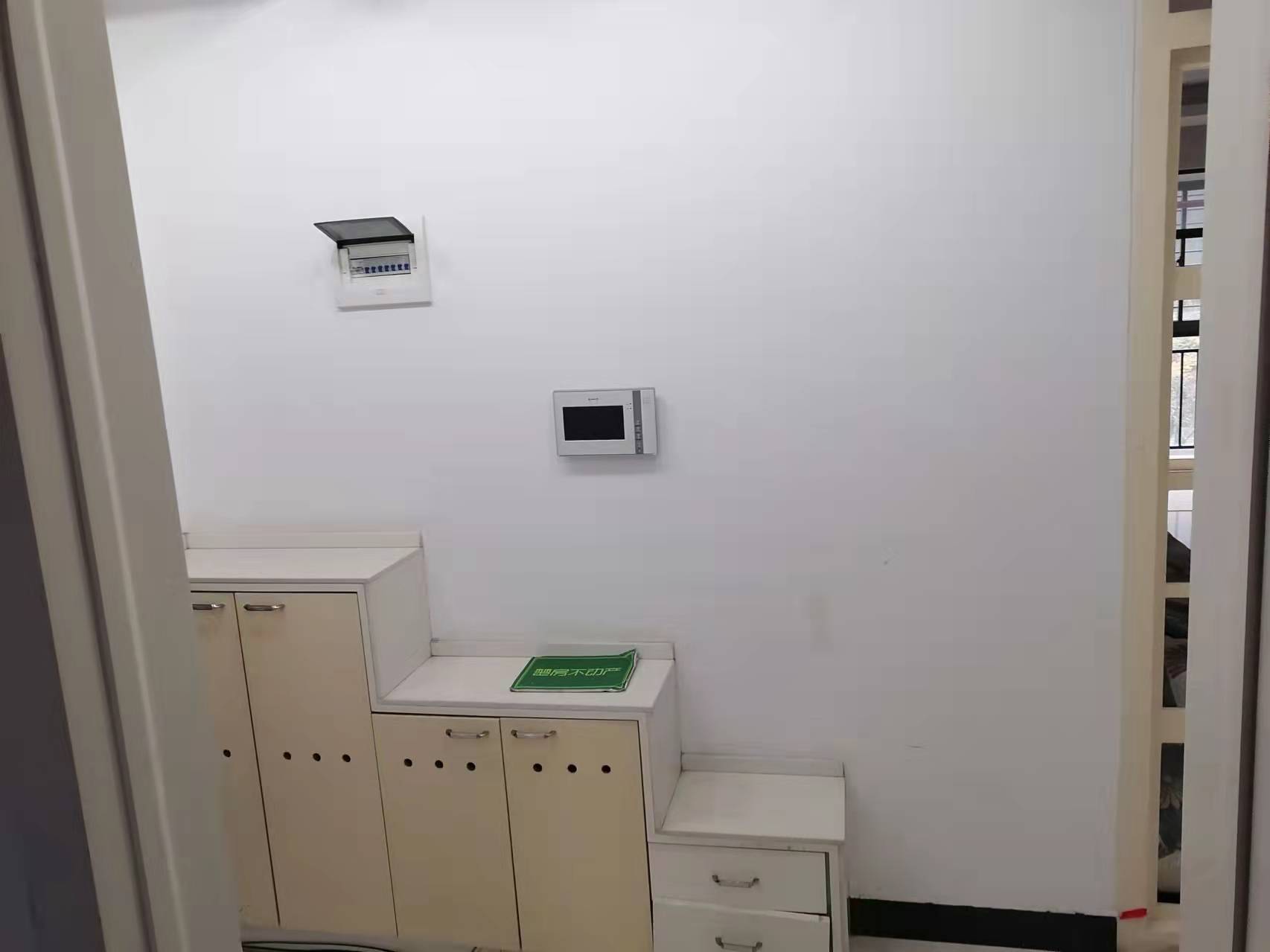 一品苑精装三房两厅两卫户型方正南北通透前后无遮拦诚心出售证在手可按揭