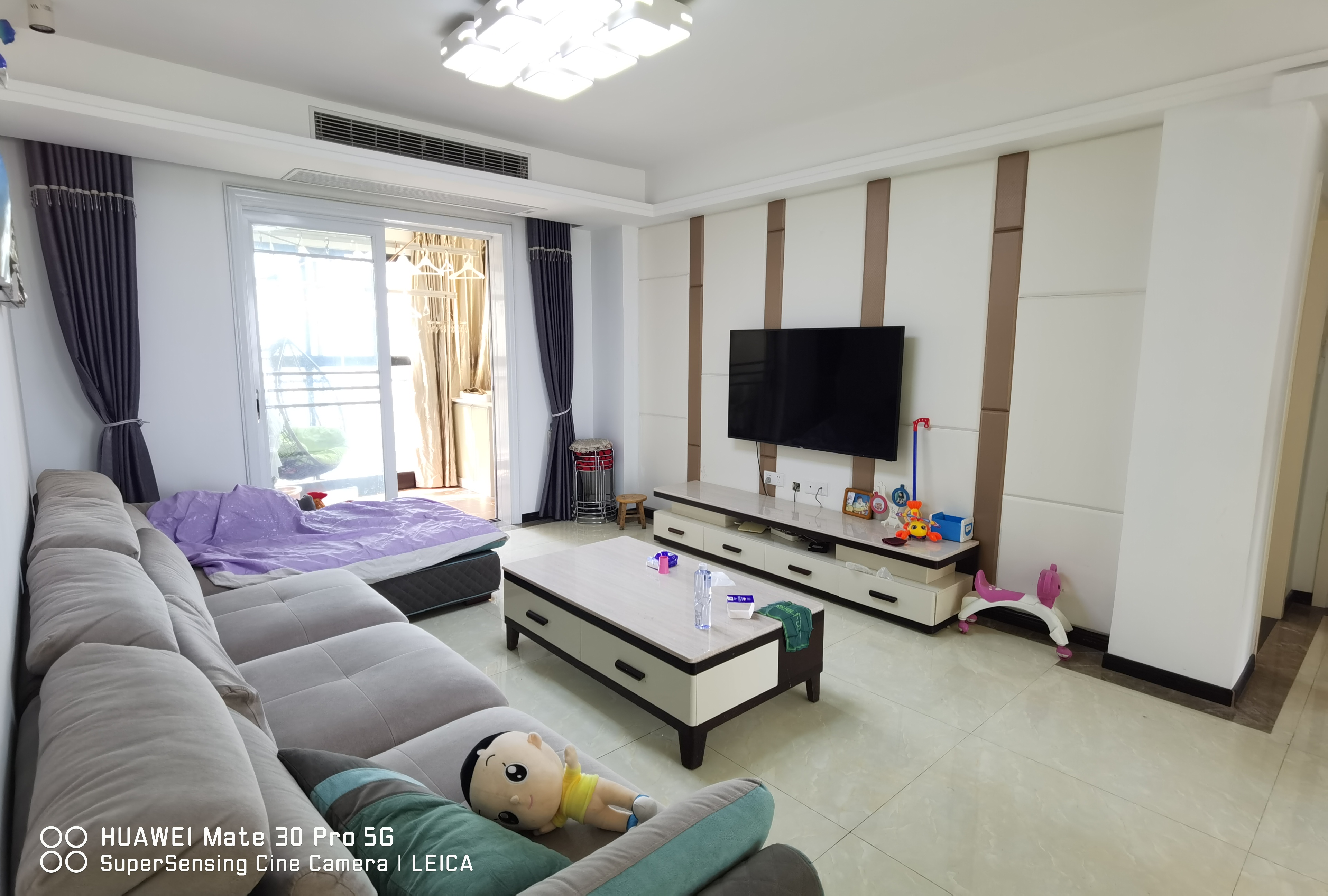 上苑一品 精装三房 拎包入住 看房方便 南北通透 家里成色新 来电咨询吧