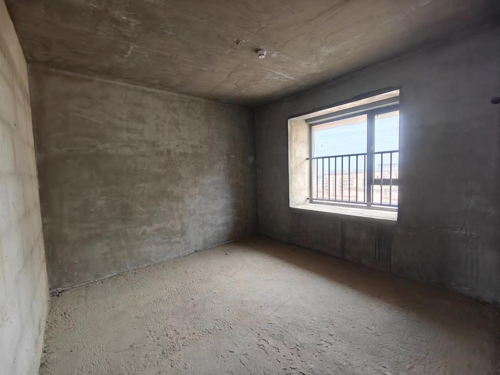 荣怀及第世家4房2厅2卫全新毛坯房优价出售，单价5000证件满两年