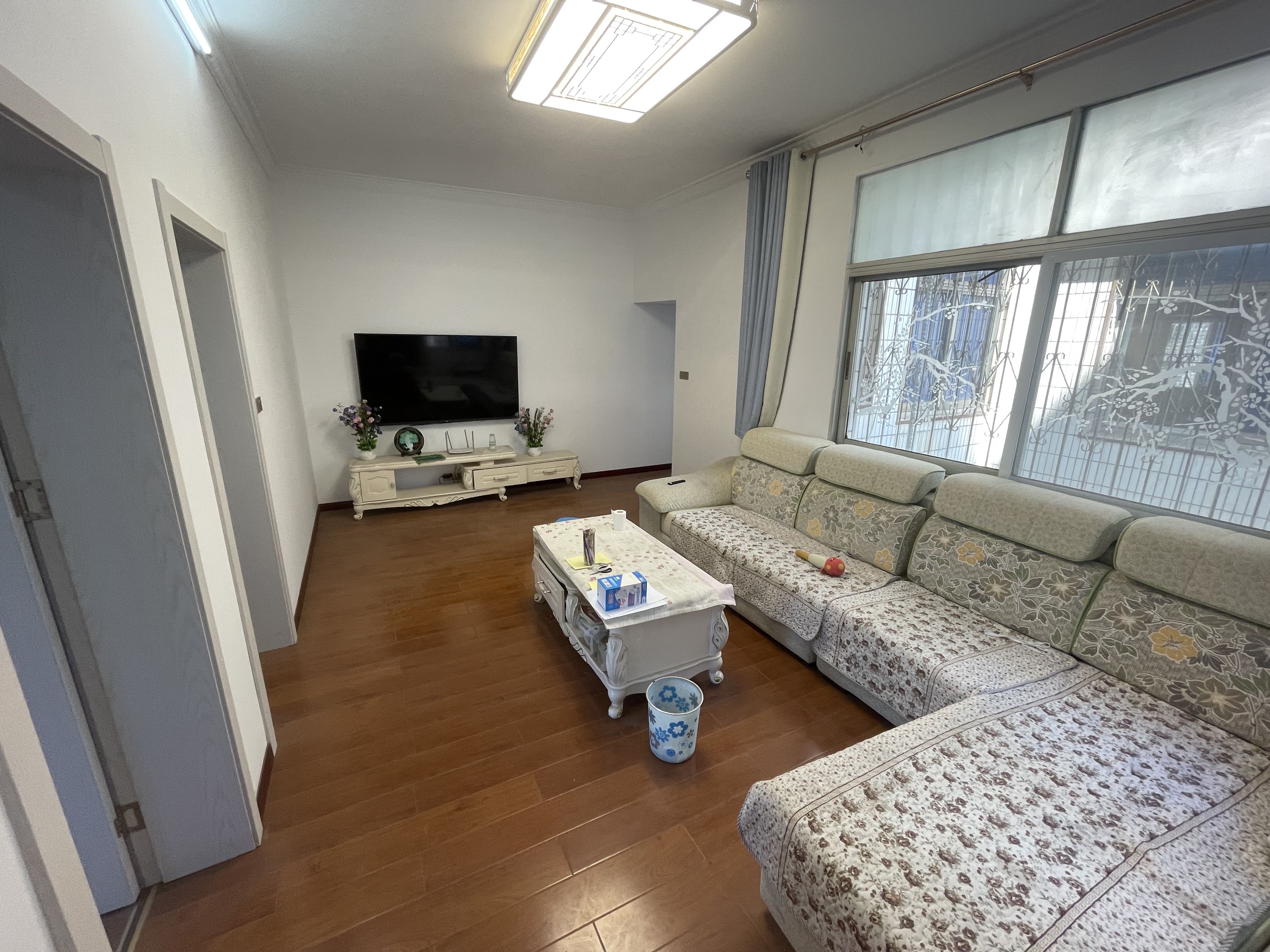 农委宿舍四房武商对面步梯好楼层新装修采光好小区院子大好停车