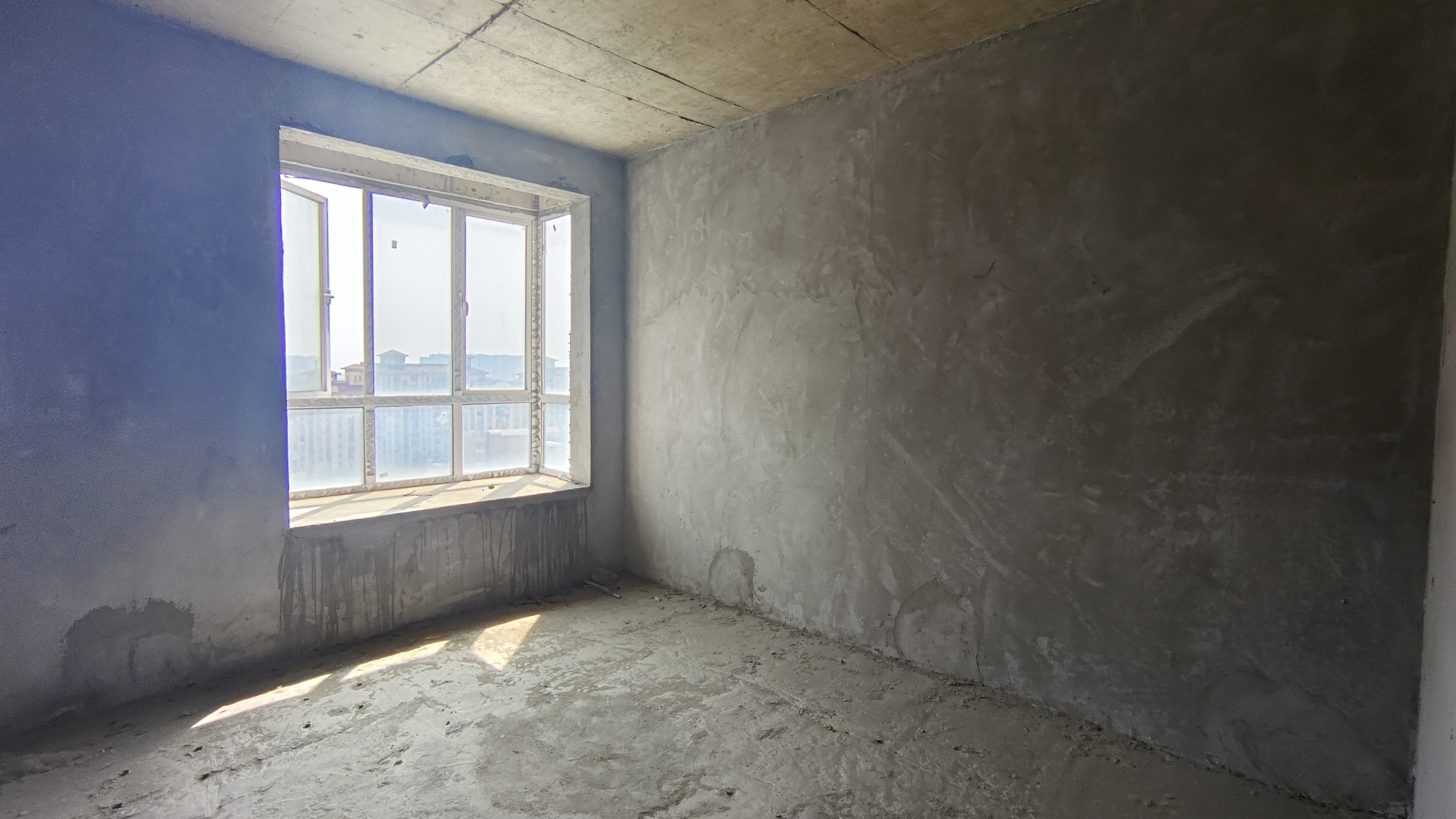 时代天骄.毛坯边户三房.证件满二.看房方便