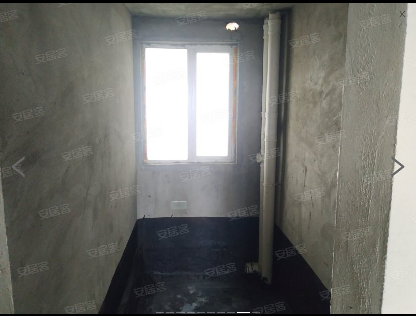 城南领秀城毛坯三房，小区环境顶呱呱，完全人车分流