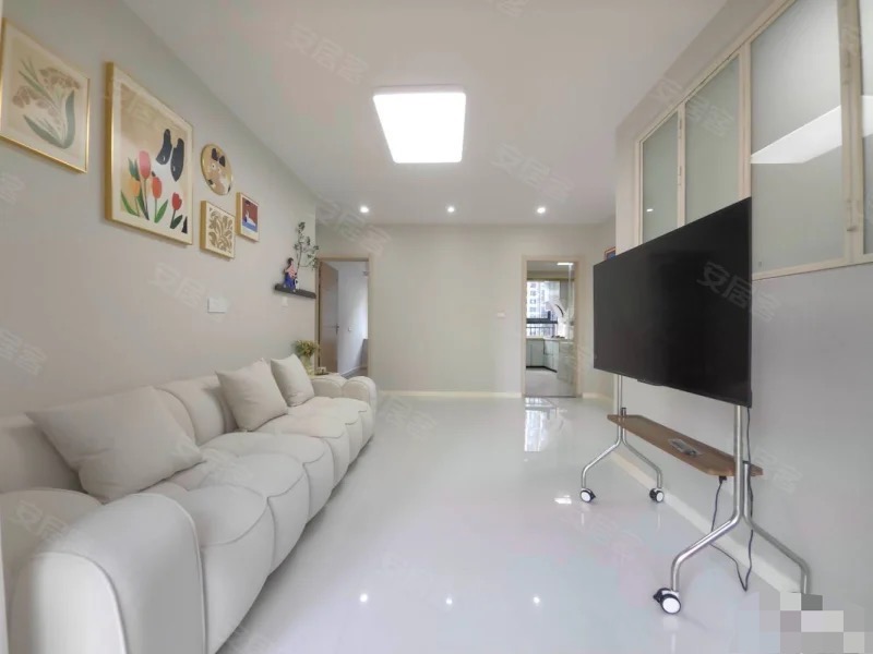 和合国际，精装三房，两梯三户，小高层，边户，南北通透