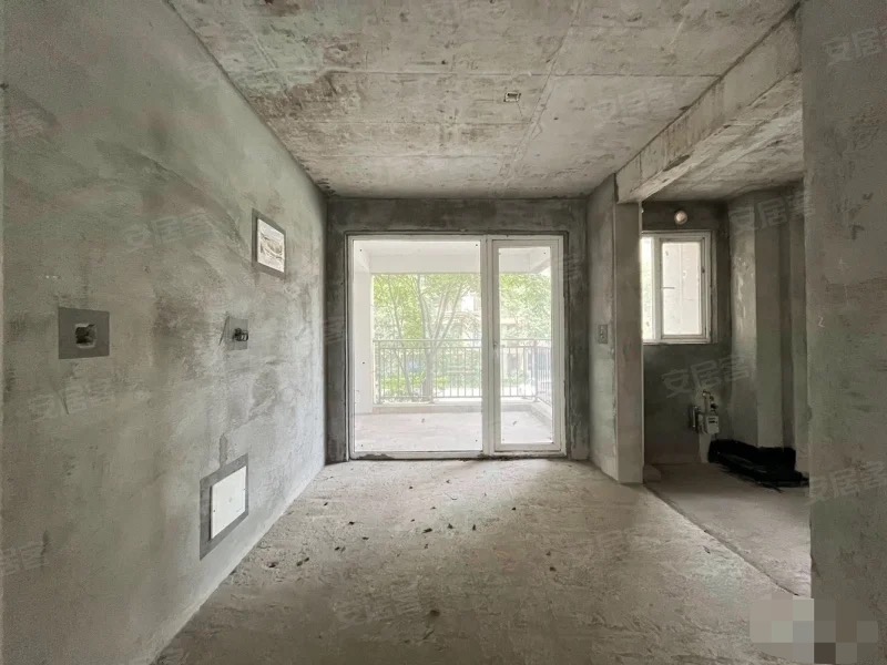 382，急售，城南，交投满庭春，电梯洋房，单价3500，诚心出售，双阳台