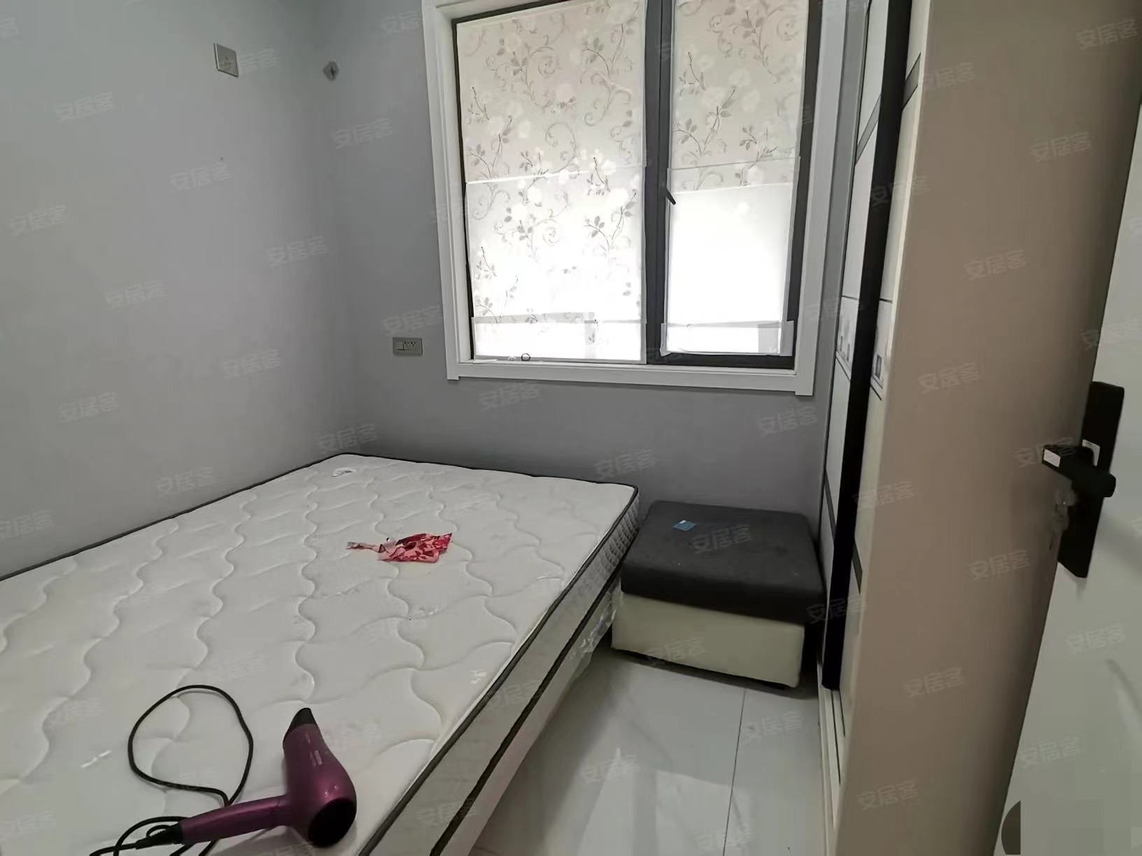 66，亏本急售，荣怀，精装两房，双阳台边户，家具家电全送