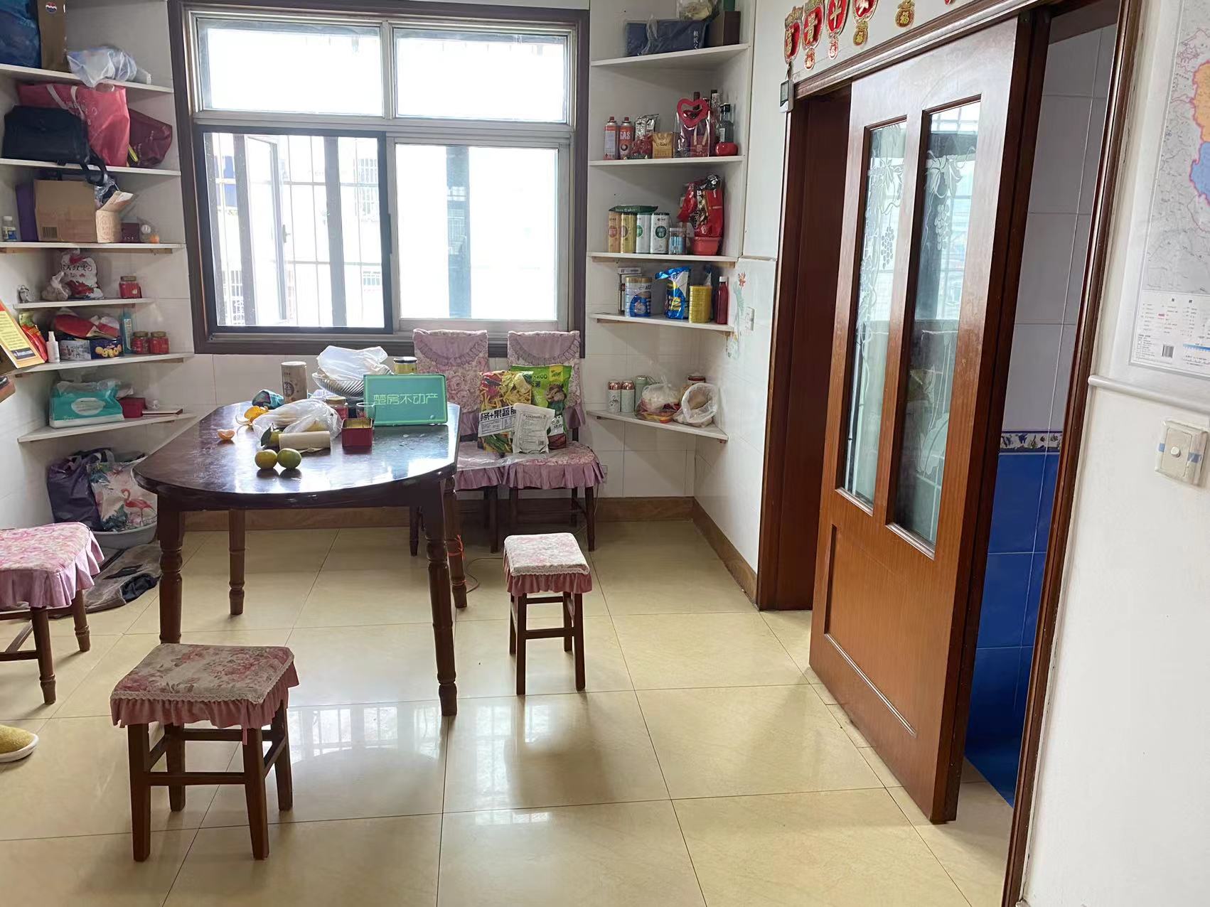 复州花园精装大三房周边配套设施齐全采光好业主诚心出售