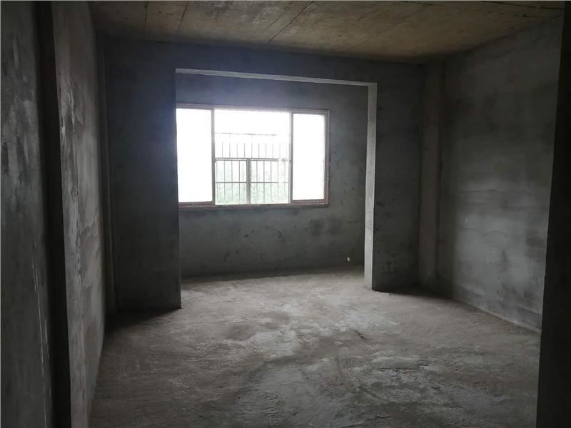 急售急售，房东外地置业，义星花园毛坯房户型好，快 