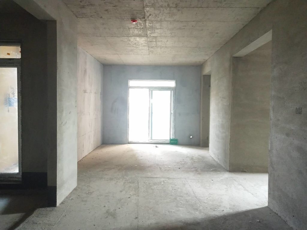 南国明珠南国明珠 毛坯三房 好户型 好楼层 可随看房