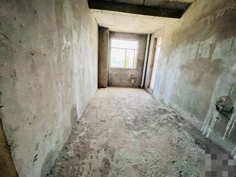 城南新街，边户，单价3800，电梯好楼层，捡漏，证满二