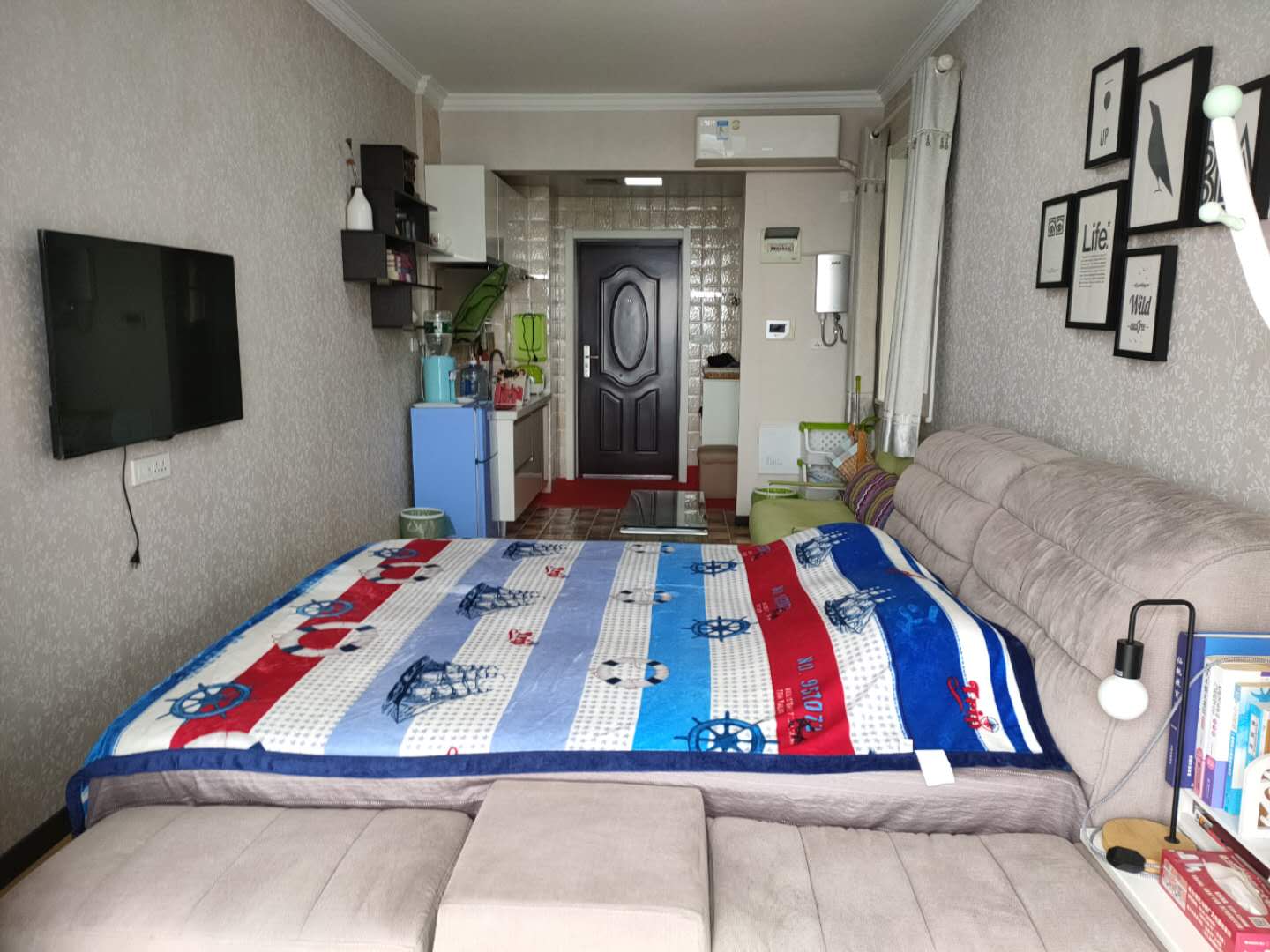 一中对面 漫城林语精装一室一厅  适合上班族和单身贵族 满两年税少